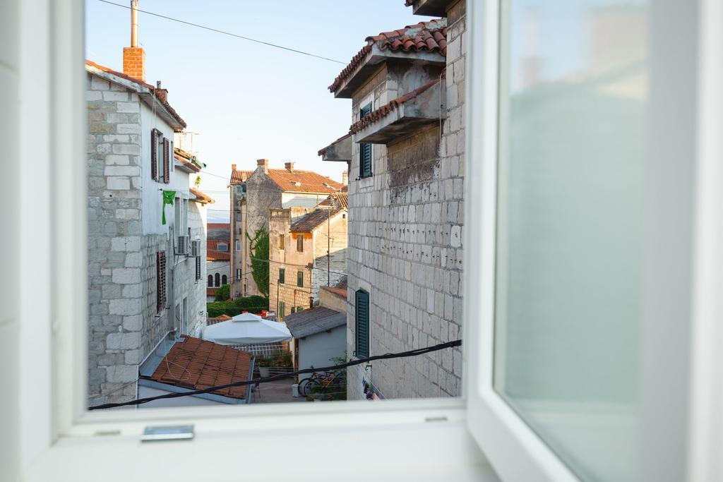 Apartments & Room Rollex Split Bagian luar foto